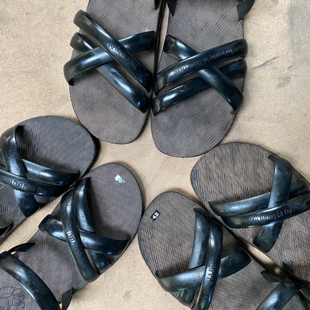 Dép cao su 5 quai giải phóng lốp máy bay bố vải mài thương hiệu Vua Dép Lốp hàng chính hãng bền bỉ