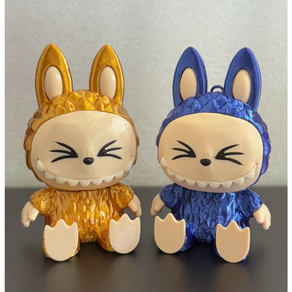 Labubu custom nhựa đồ làm riêng, mặt ngộ ngĩnh