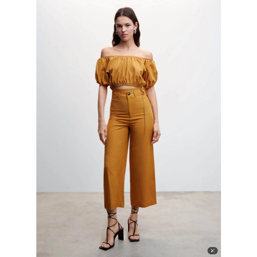 Áo trễ vai croptop dáng bo cộc tay