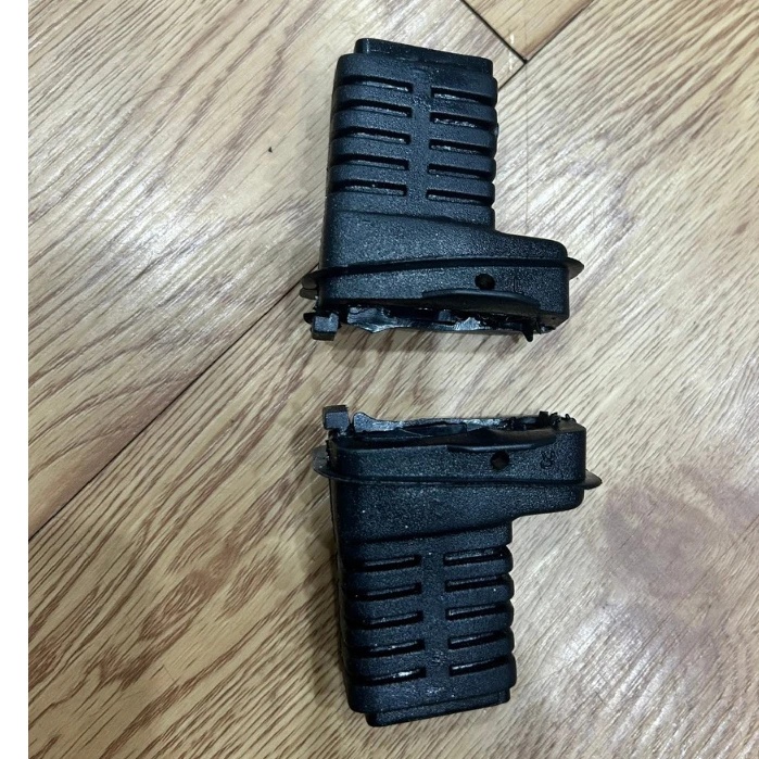 CẶP CHÂN CAO SU XI NHAN SAU XE CUB 82 - 84- DD - DH