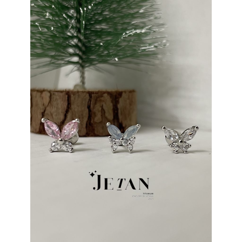 Khuyên bướm đá