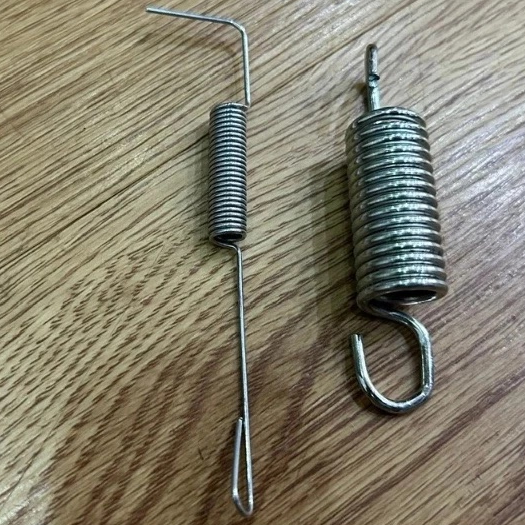 Lò Xo Phanh Trân+Lò Xo Công Tắc Phanh Xe Dream.Wa Cub 81,82