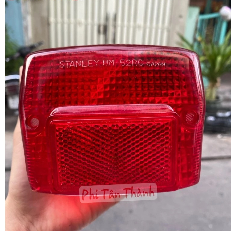 NẮP ĐÈN HẬU XE CUB 82 LOẠI DẦY