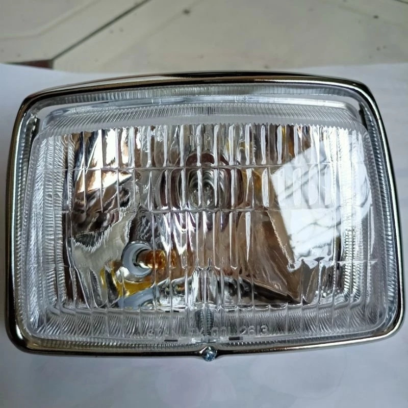 ĐÈN PHA XE CUB 82 CUB HỌC SINH ĐẦY ĐỦ ĐUI+BÓNG ĐÈN