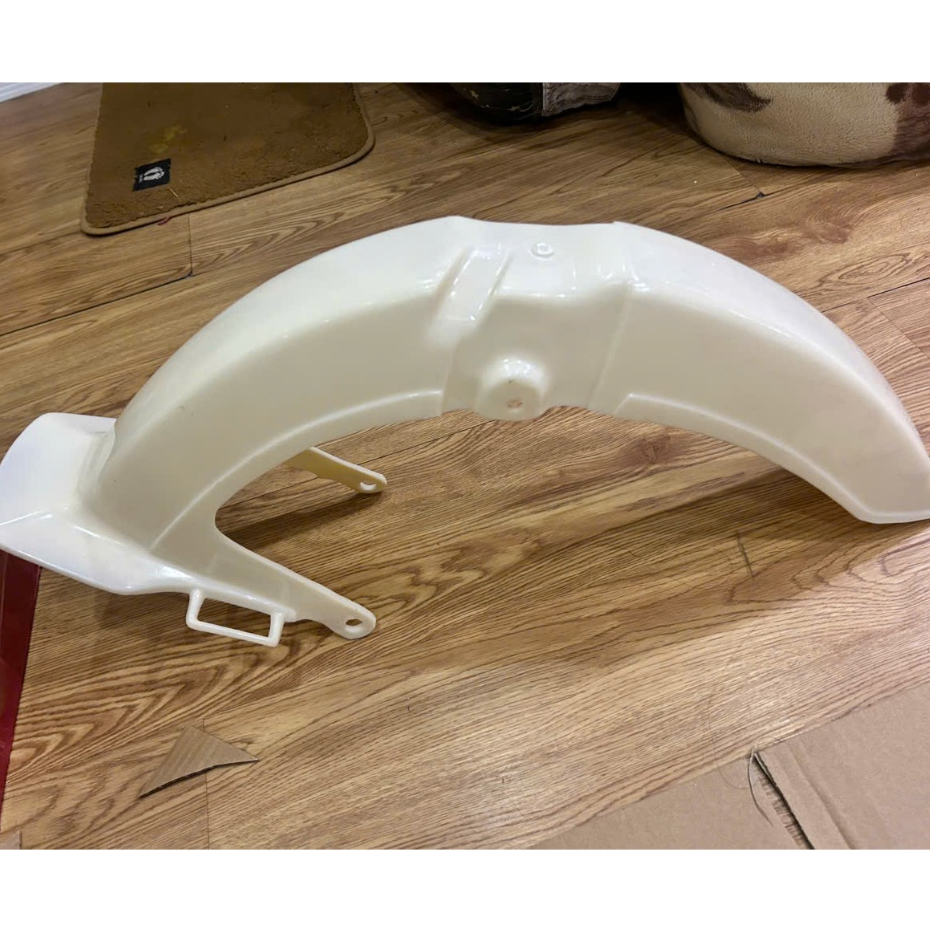 Dè trước chắn bùn trước xe cub 82 mộc -Chưa Sơn nhựa cao cấp