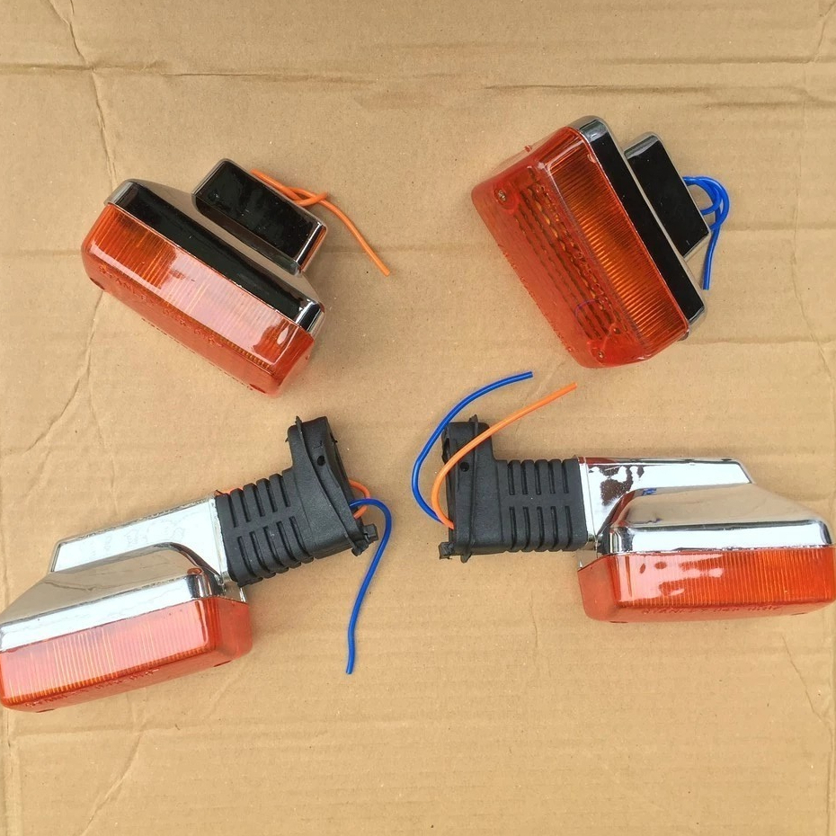 Bộ đèn xi nhan trước và sau xe cup 82 DD , cub 82 đời mới loại đẹp