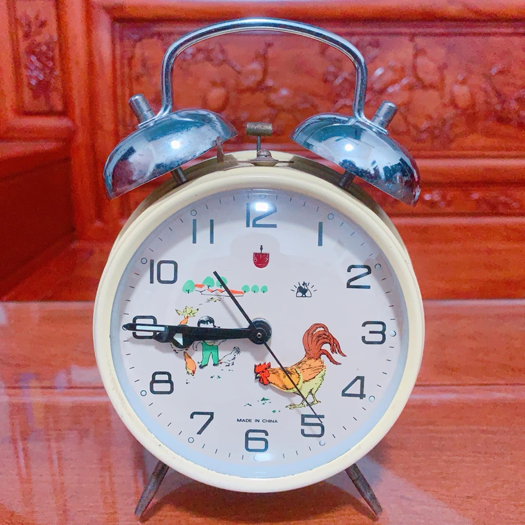 Đồng hồ con gà mổ thóc xưa sưu tầm