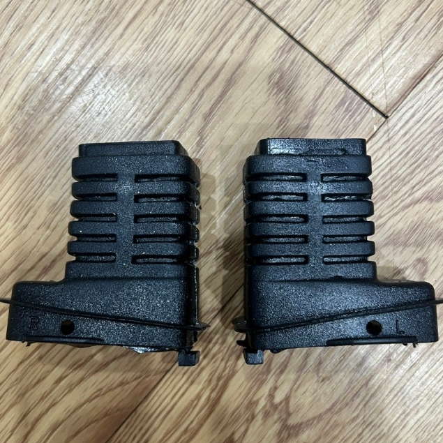 CẶP CHÂN CAO SU XI NHAN SAU XE CUB 82 - 84- DD - DH