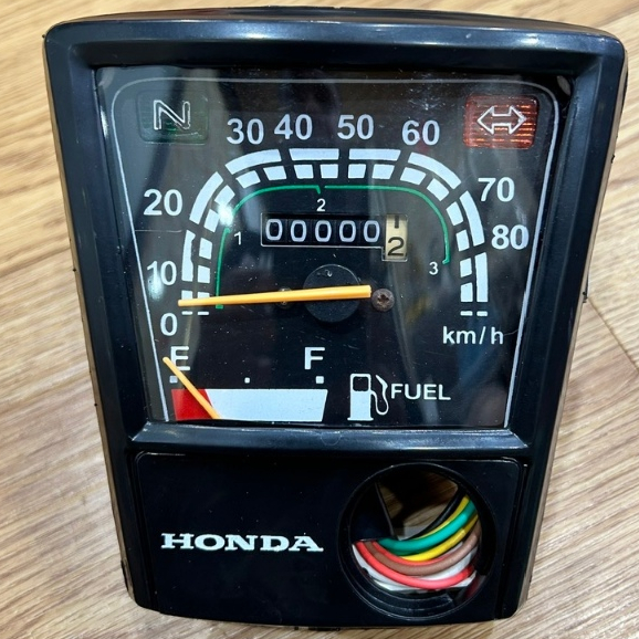 ĐỒNG HỒ XE CUB DD_ 82 - DH -  CÓ DÂY - LÊN KIM