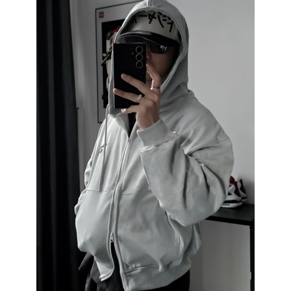 bg
